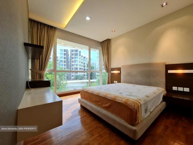 Savannah Condopark D18, Condominium