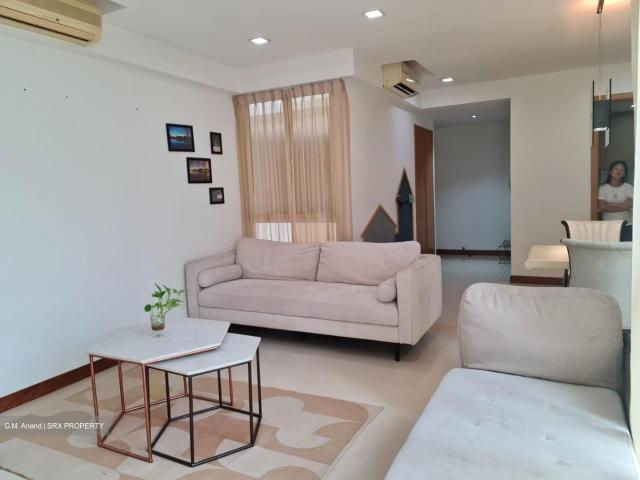 Savannah Condopark D18, Condominium