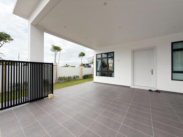 Save Renovation Cost Gated Guard Double Storey Aeon Bachang Town