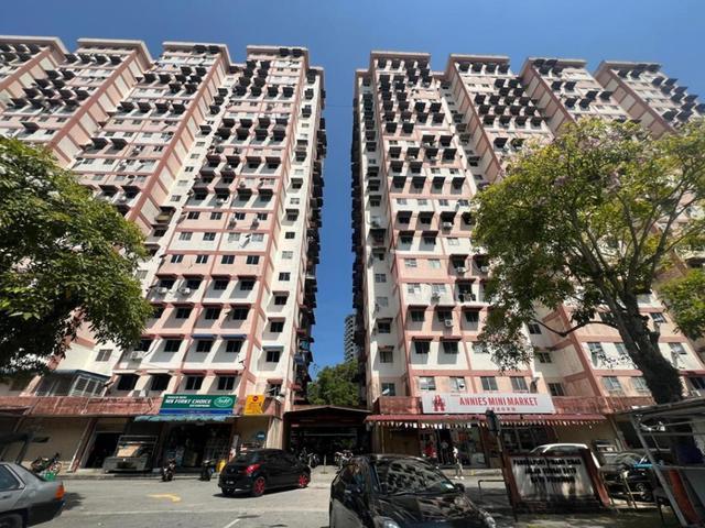 SAVE UP 19K Taman Pinang Emas 560 sf 2 Rooms Batu Ferringhi