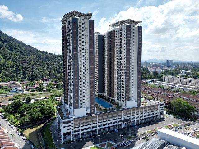 SAVE UP 139K Aston Acacia 1098sf Mid Floor Near Jit Sin School BM