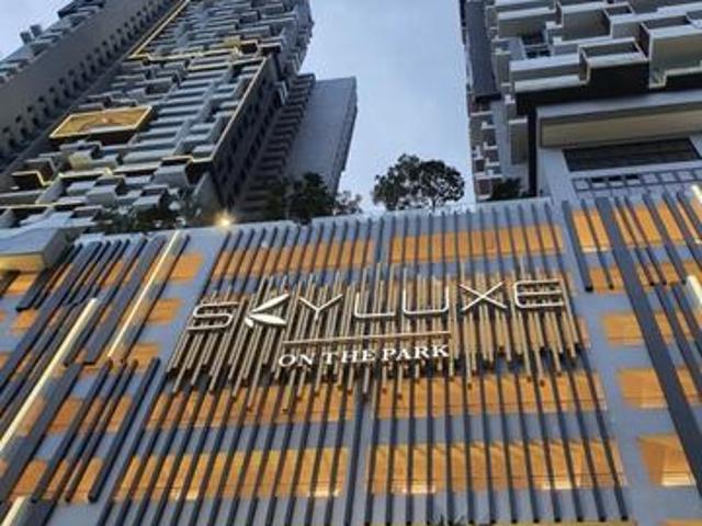 SAVE UP 205K Residensi Skyluxe 657 sf Sri Petaling