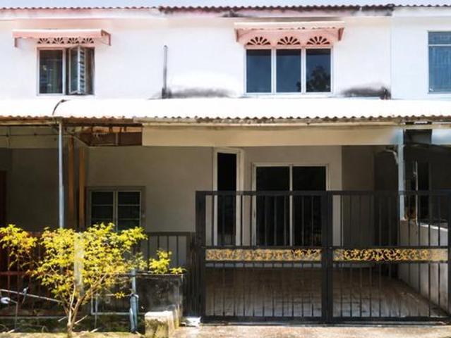 SAVE UP 30K Taman Sri Bahagia 840sf Teluk Intan
