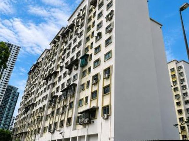 SAVE UP 48K Pangsapuri Palm Court 635sf Tanjung Tokong
