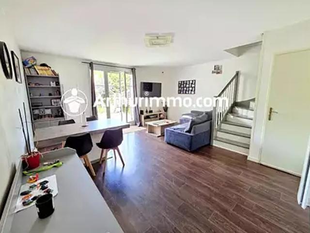 Savigny le Temple 77176 Achat / Vente maison 4 pièces t4