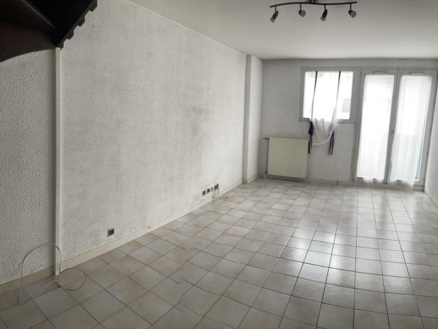 Savigny le Temple Location Appartement 77