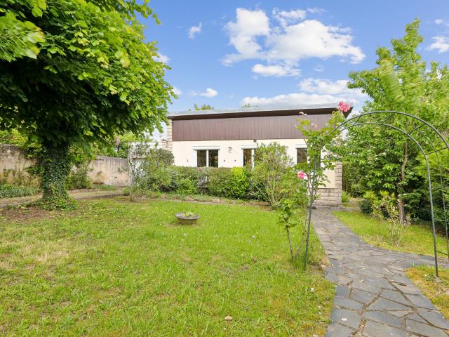 Savigny sur Orge à 5 minutes de la gare | Maison avec grand terrain arboré