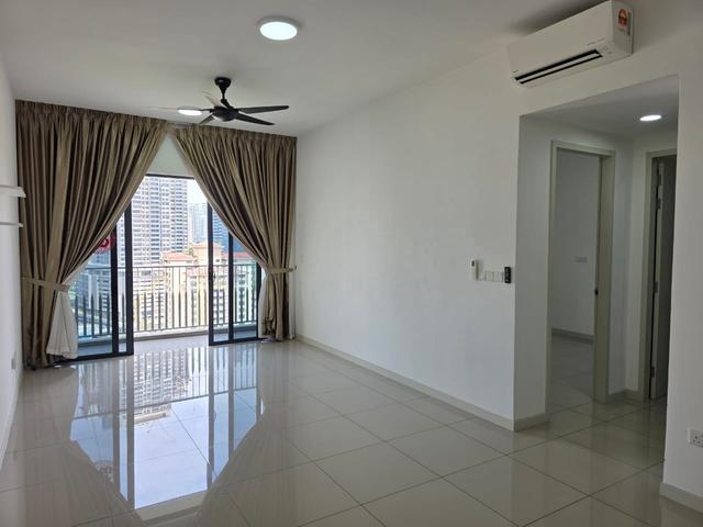 Savio 2bedrooms with 2 carparks limited unit for rent Key on hand