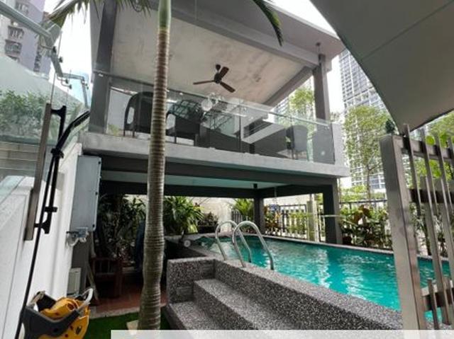 Saville @ The Park Twin Villa