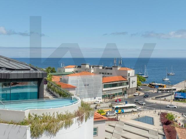Savoy Residence Insular* Penthouse T2 de Luxo com piscina privativa e vista mar!