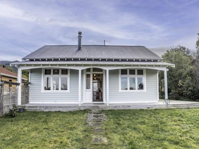 sawyers bay, 2 bedrooms