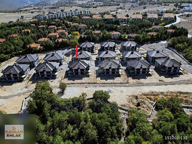SAYMAN'DAN HACIAZİZLER SAKLIKENT'TE SATILIK VİLLA