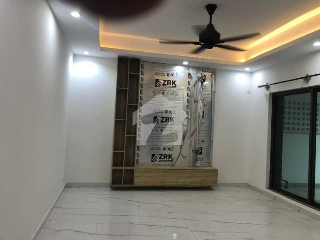 SD Villa Best Location In ASKARI Six House For Sale