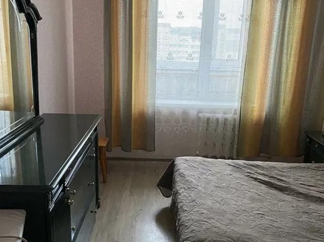 Сдам 2к кв Таврический отличное сост. Без мал. Детей и животных