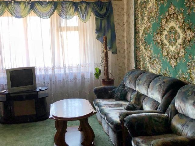 Сдам 3 х комн. Кв Остров хорошее состояние 6 сп. Мест 8/9 75 м.кв