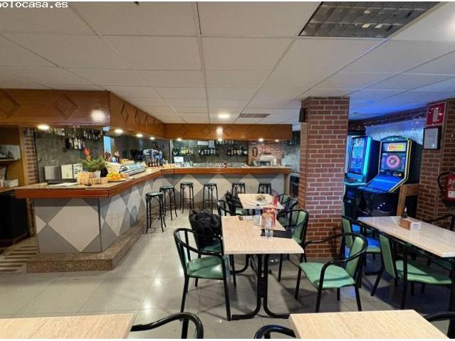 Se traspasa bar/cafetería/restaurante en pleno funcionamiento – zona Magaluf