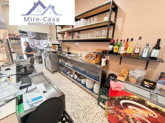 SE TRASPASA CAFETERÍA CON SALIDA DE HUMOS