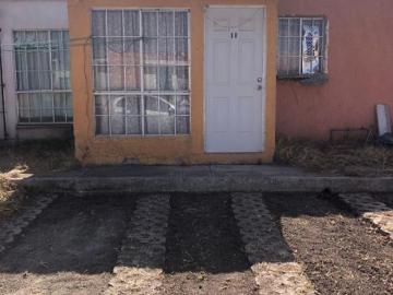 SE TRASPASA CASA DE UN NIVEL EN PASEOS DE LA LAGUNA ZUMPANGO EDOMEX, $250,000,00 NEGOCIABLE