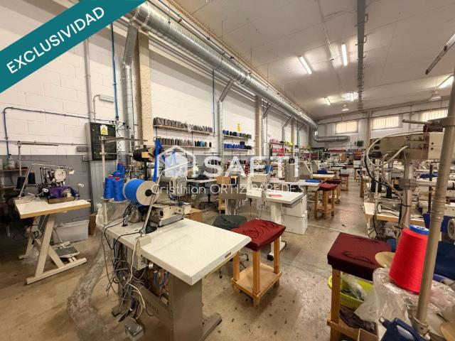 Se traspasa negocio textil por jubilación
