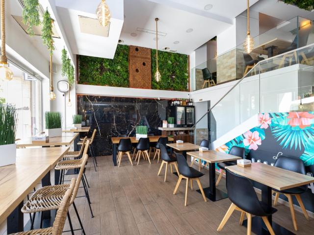 SE TRASPASA RESTAURANTE EN EL PTS GRANADA CAMPUS DE LA SALUD