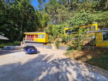 SE VENDE 3 CABAÑAS EN CERRO AZUL NEGOCIABLE