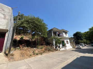 SE VENDE TERRENO A UNOS MINUTOS DEL TECNOLÓGICO EN LÁZARO CÁRDENAS