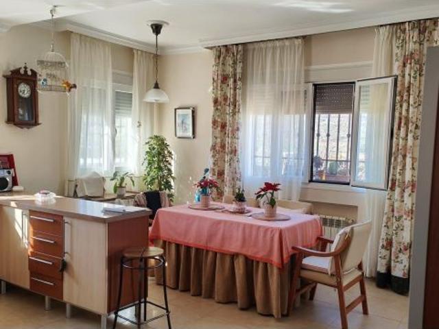 SE VENDE TERRENO CON CHALET EN CUEVAS DEL BECERRO