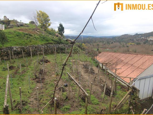 Se vende terreno con cobertizo en Muimenta, Carballeda De Avia, Ourense