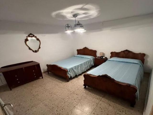 SE VENDE TERRENO CON DOS CASAS ALCADOZO