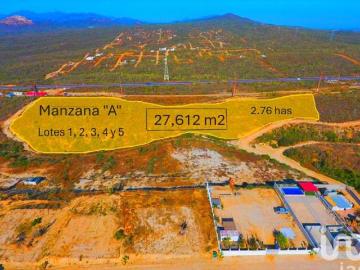 Se vende terreno extenso 2.76 has. en fraccionamiento y sobre la carretera en Cabo San Lucas
