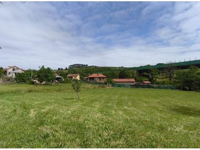 SE VENDE TERRENO EDIFICABLE EN CARREÑO