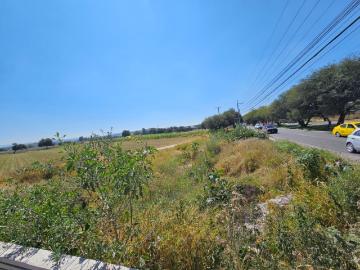 Se vende terreno en el Marqués