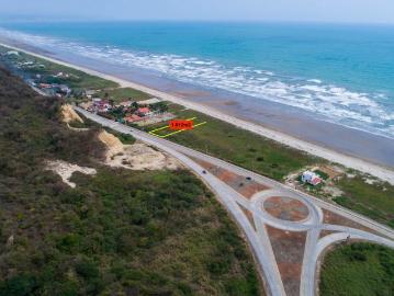 Se Vende Terreno para Construcción Frente al Mar en Canoa