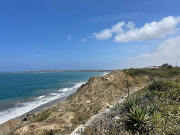 Se Vende Terreno para Construcción Frente al Mar en Ancon