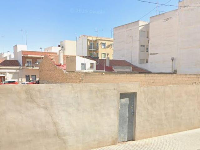 SE VENDE TERRENO PARA CONSTRUIR EN ZONA TORRELLANO