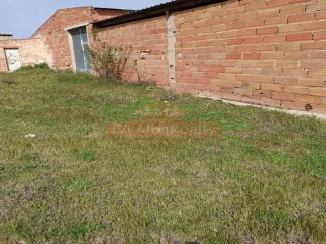 SE VENDE TERRENO RÚSTICO CON NAVE, EN CASAS DE JUAN NÚÑEZ