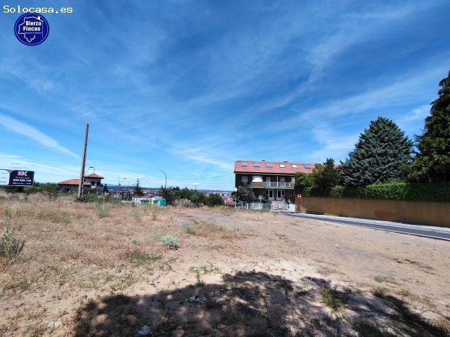SE VENDE TERRENO URBANIZABLE EN TROBAJO DEL CAMINO