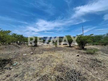 SE VENDE TERRENO