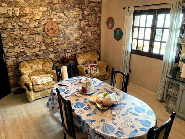 Se vende una finca espectacular de 5000m² con una casa de 12. 120m² San Isidro de Abona