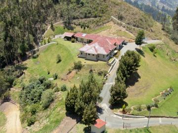 Se Vende Villa en Zona Rural y en la Montaña en Cuenca