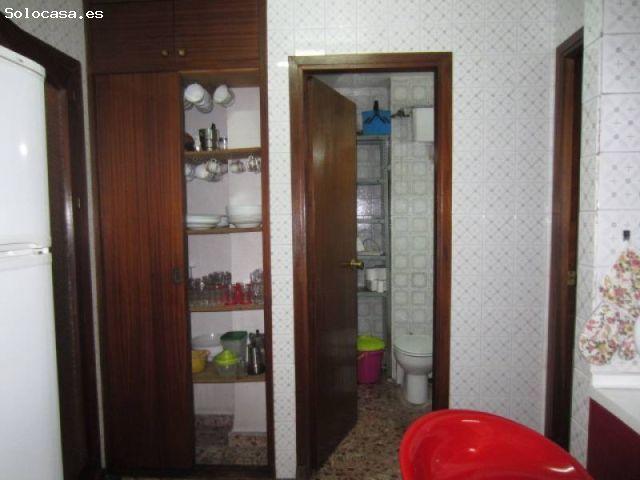 SE VENDE VIVIENDA 5 DORMITORIOS, 150 M2 UTILES, AMPLIO BALCÓN