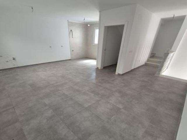 SE VENDE VIVIENDA UNIFAMILIAR EN ESPERA