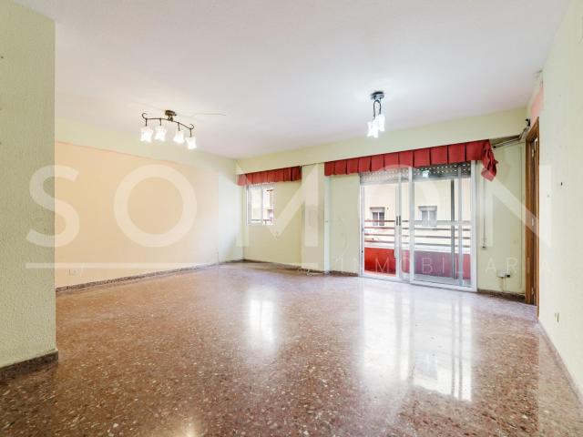 SE VENDE VIVIENDA EN LA CALLE GUARDIA CIVIL
