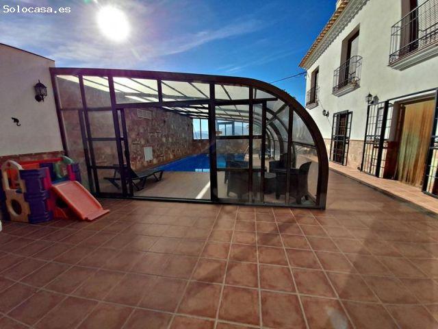 Se vende vivienda señoral en Velez Rubio !