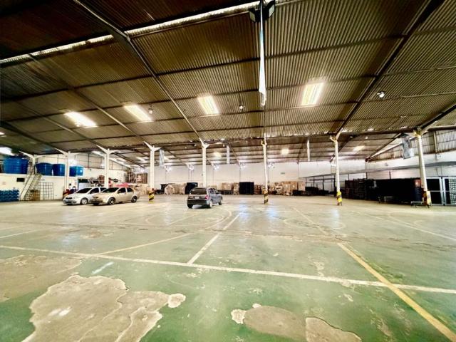 Se vende y/o alquila galpon 2.557m2 El Encantado