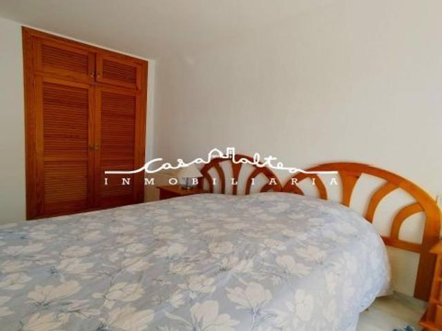 Se vende acogedor y luminoso ático en el Albir