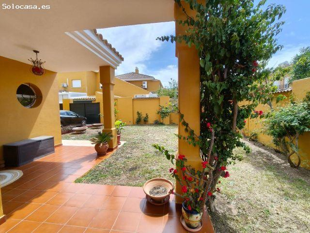SE VENDE ADOSADO EN PUERTO REAL, ZONA CASINES
