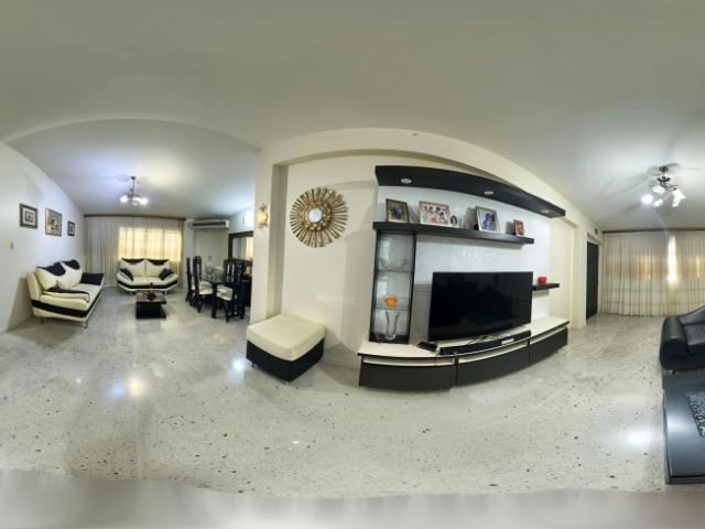 Se vende amplio apartamento de 127 m2 cerca de Av. Los Agricultores
