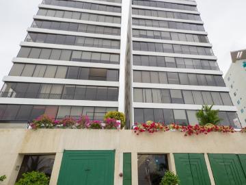 SE VENDE AMPLIO DEPARTAMENTO CON HERMOSA VISTA AL MAR EN EL SECTOR DE PUERTO LUCÍA