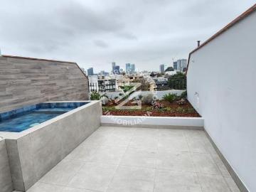 SE VENDE AMPLIO DÚPLEX DE ESTRENO CON PISCINA EN CORPAC SAN ISIDRO
